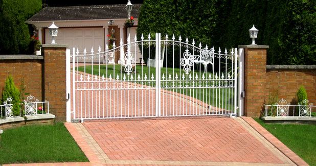 Gate installation Capitol Hill DC